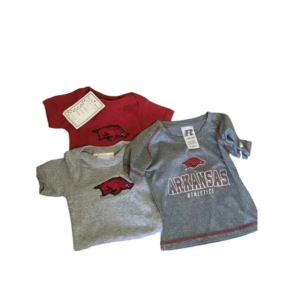 Arkansas Razorbacks T-shirt and 2 One Piece Set Size 12M - Picture 1 of 6